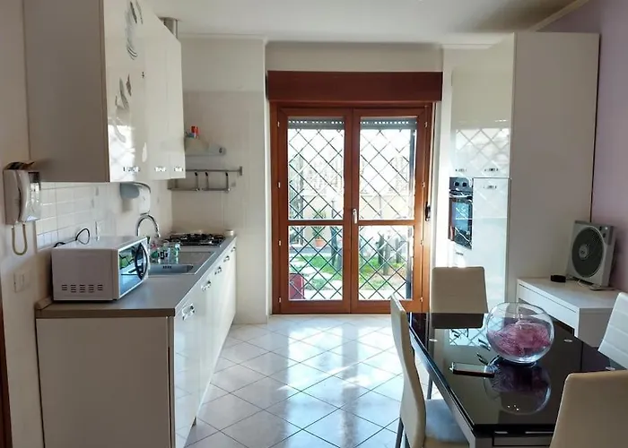 Apartament Red House Tiburtina *