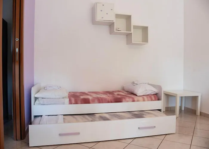 Apartament Red House Tiburtina